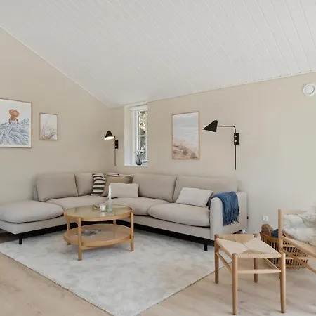 Beautiful In With Sauna Holiday home