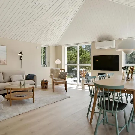 Holiday home Beautiful In With Sauna
